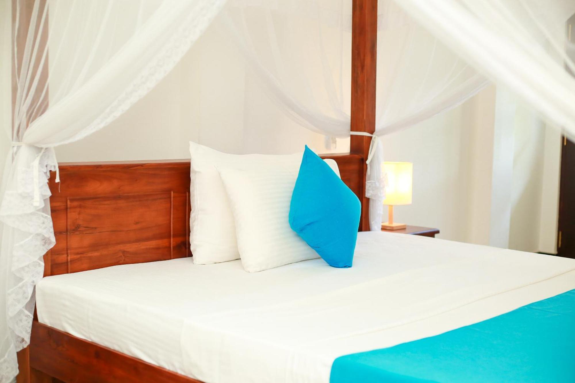 The Blue Haze Weligama Otel Dış mekan fotoğraf