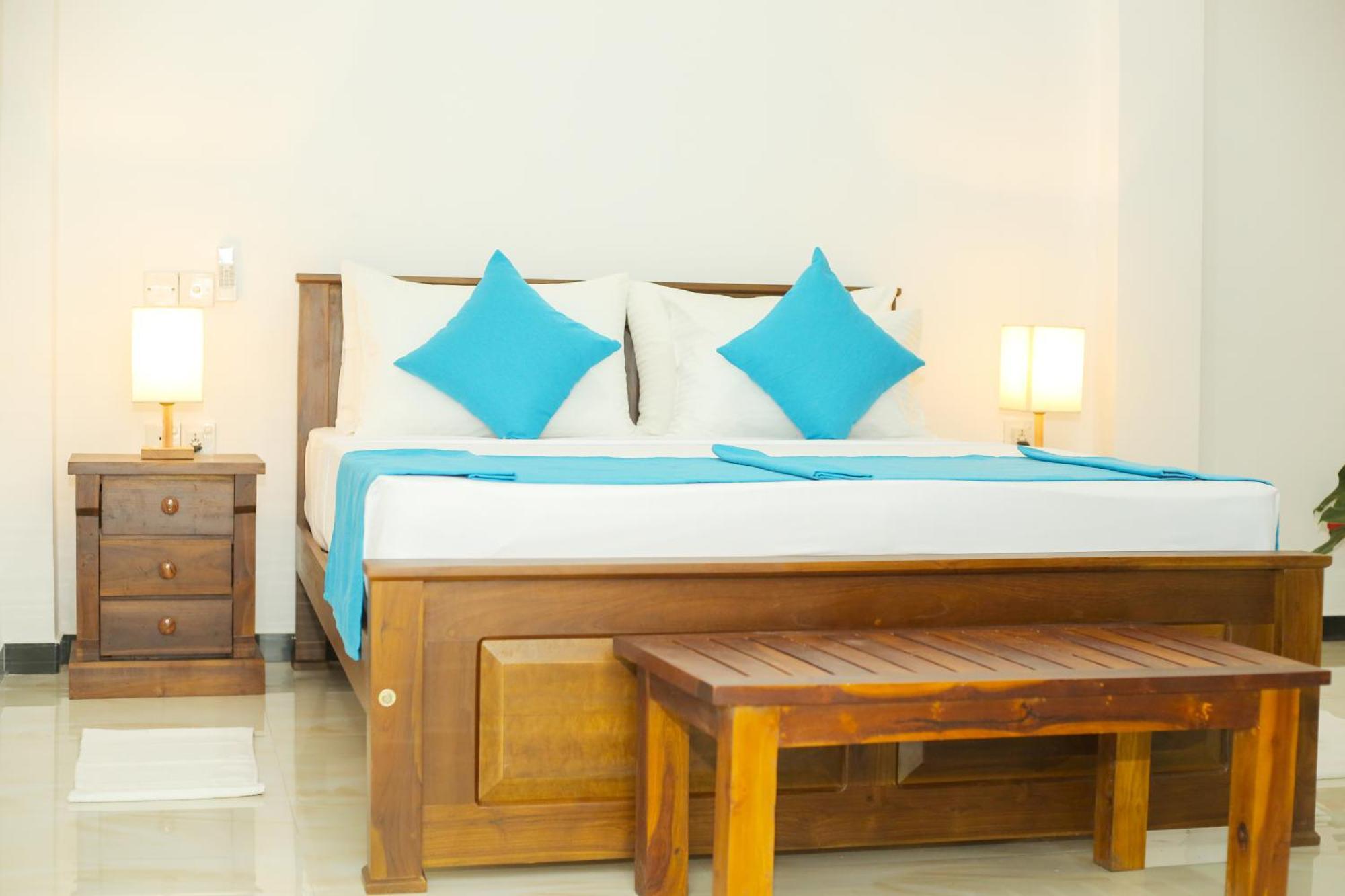 The Blue Haze Weligama Otel Dış mekan fotoğraf